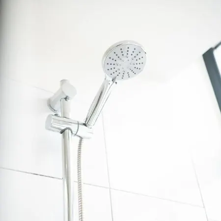 Conditioning House - 1 * Bradford (West Yorkshire)