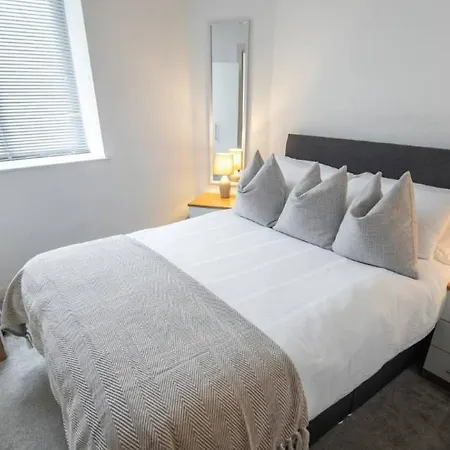 Apartment Conditioning House - 1 *