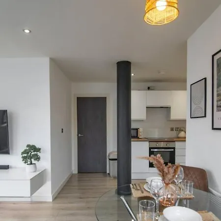 Apartment Conditioning House - 1 Bradford (West Yorkshire)